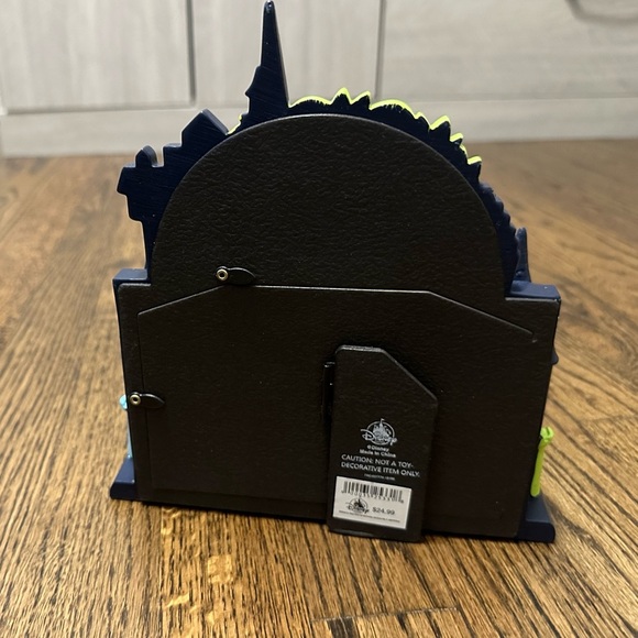 NWOT Disney World 3D 4x6 Photo Frame - Picture 2 of 2